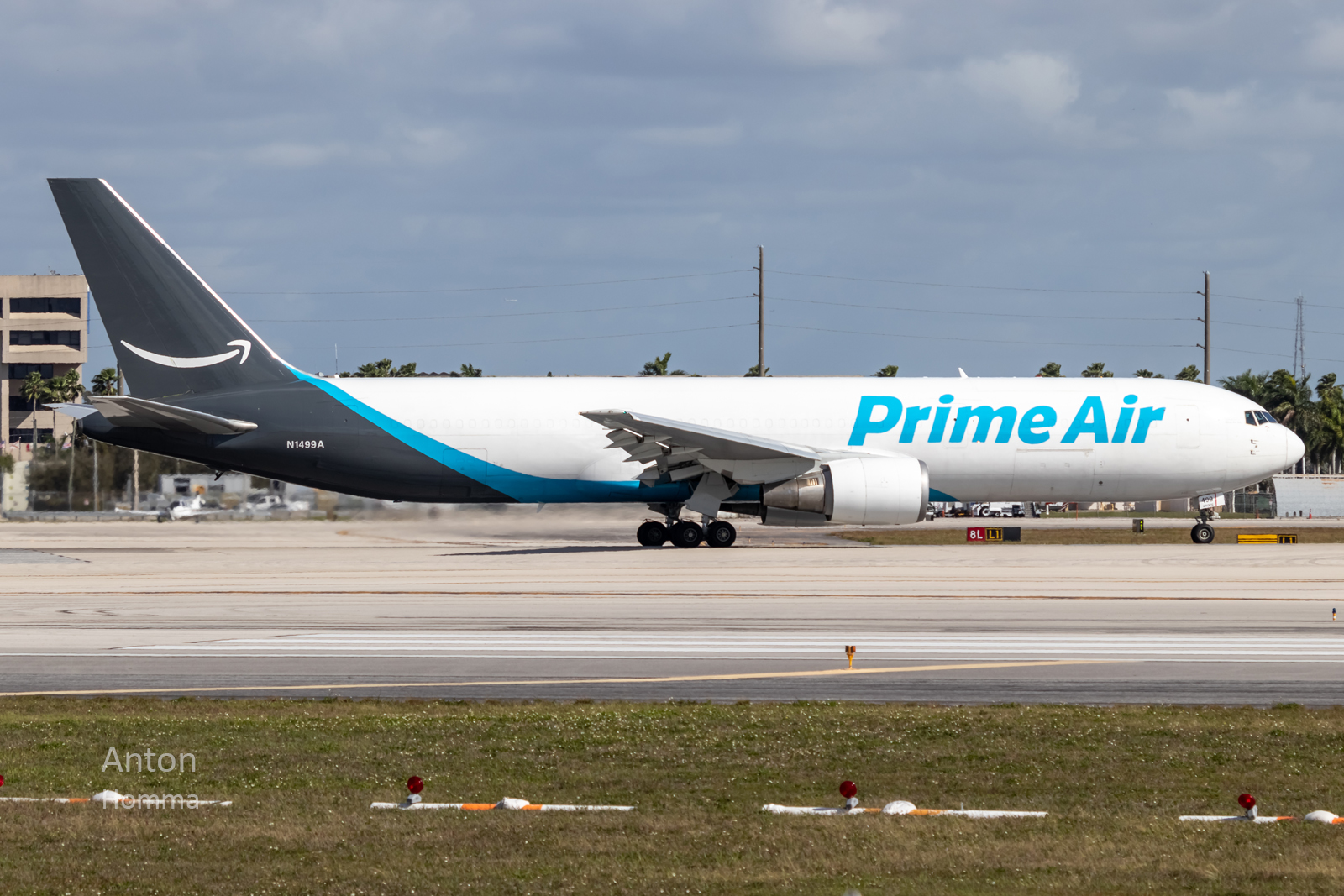 Amazon set to acquire A330-300P2Fs and B777-300ERSFs