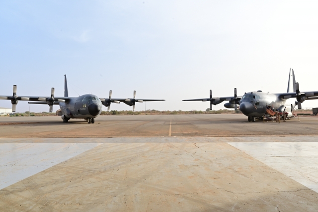 Niger Air Force C 130H delivery 640