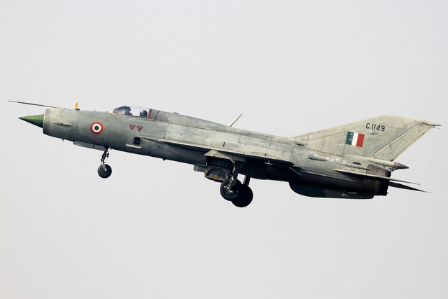 India IAF MiG 21 C1149 VEDX 11Dec13 Angad Singh 1 640